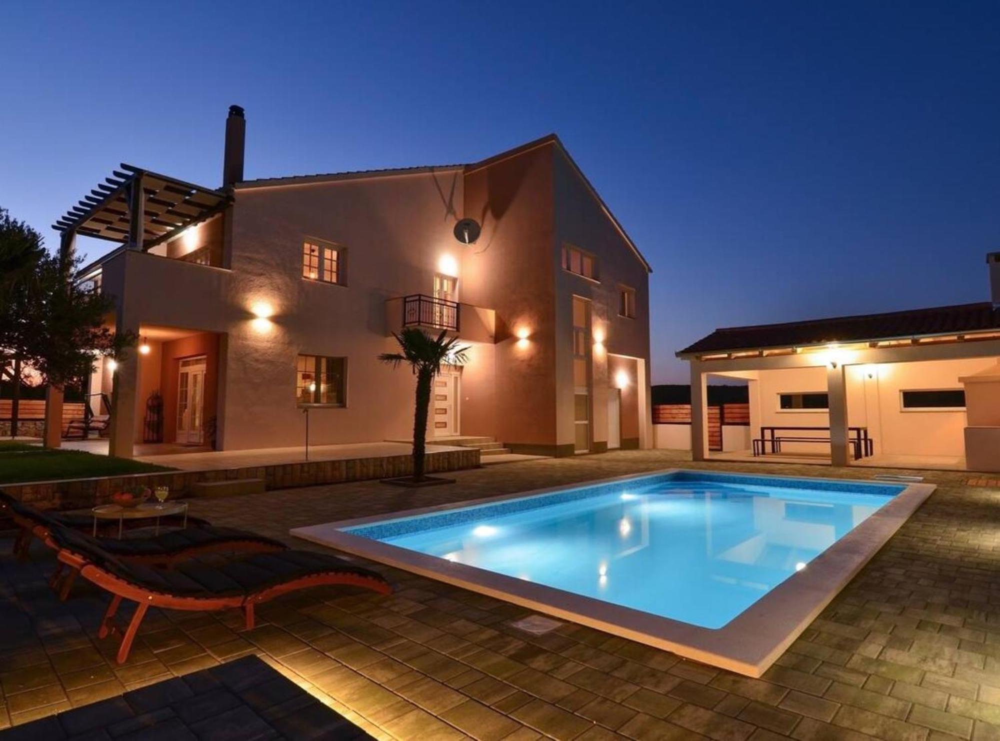 Apartment Villa Troskot 皮罗瓦茨 外观 照片